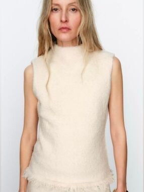 Sz L New ZARA ECRU FRINGED SLEEVELESS KNIT TOP